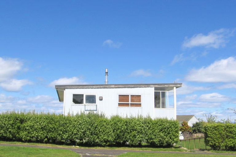 Photo of property in 2 Mccauley Grove, Hilltop, Taupo, 3330