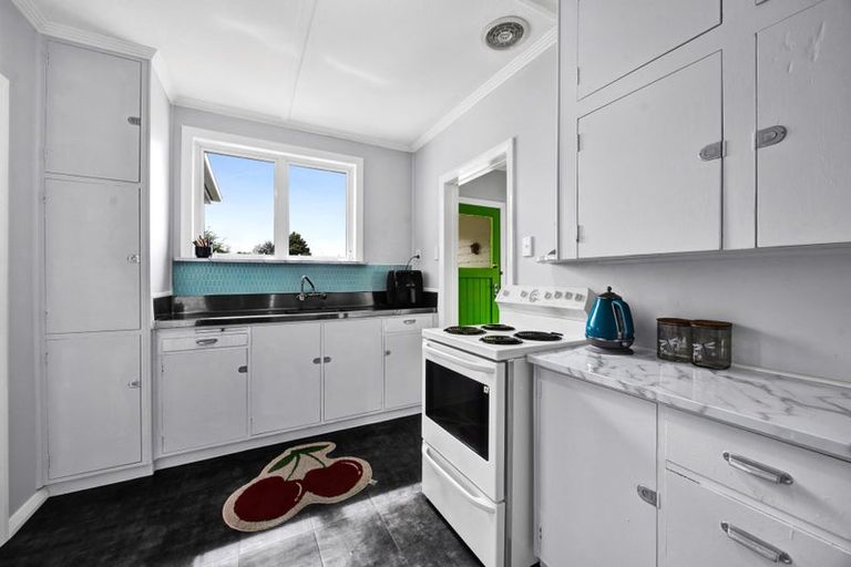 Photo of property in 150 Miranda Street, Stratford, 4332