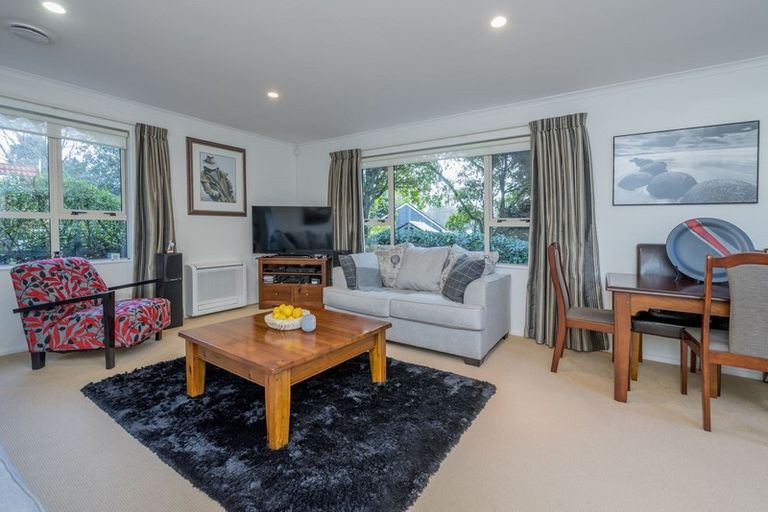Photo of property in 43a Karu Crescent, Waikanae, 5036