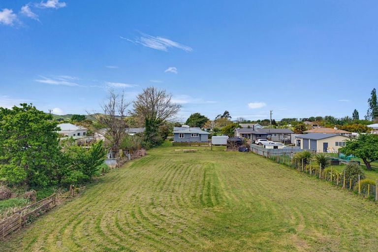 Photo of property in 19 Bennett Street, Waipawa, 4210