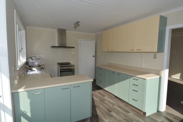 Photo of property in 35 Lauder Crescent, Heidelberg, Invercargill, 9812