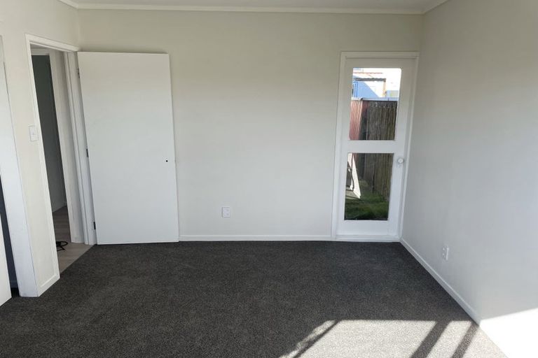 Photo of property in 1 Priestley Drive, Bucklands Beach, Auckland, 2014