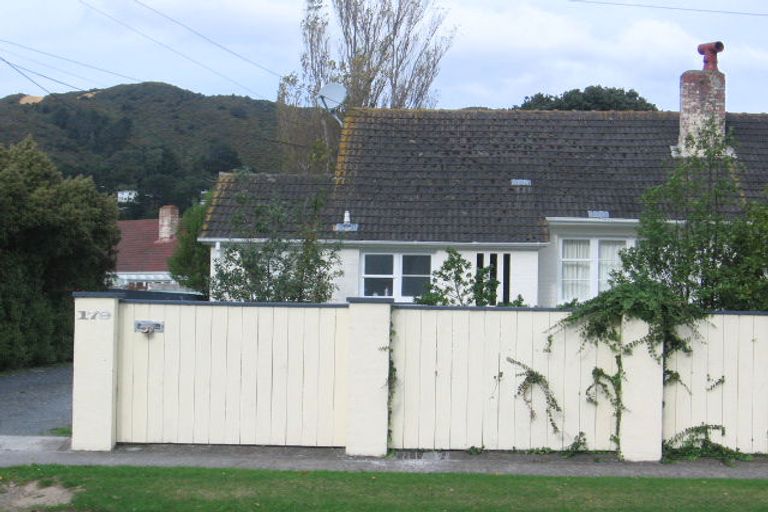 Photo of property in 179 Cambridge Terrace, Fairfield, Lower Hutt, 5011