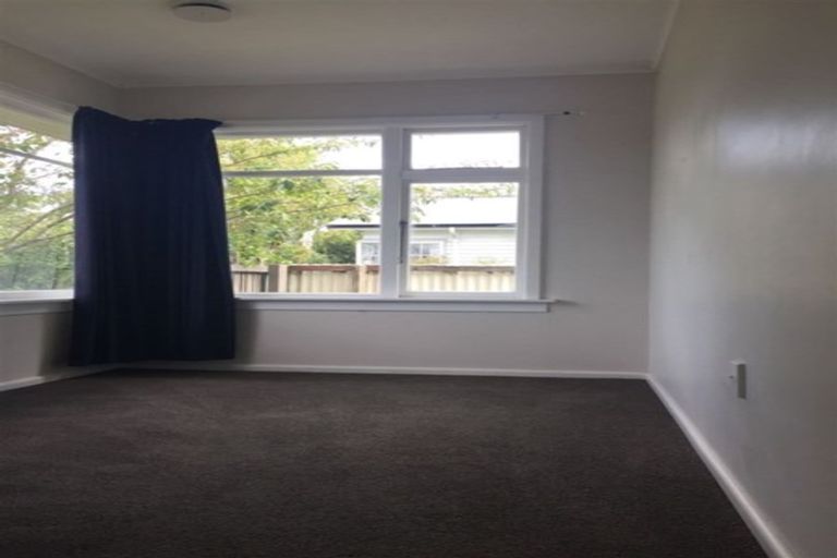 Photo of property in 75 Smith Street, Woolston, Christchurch, 8062