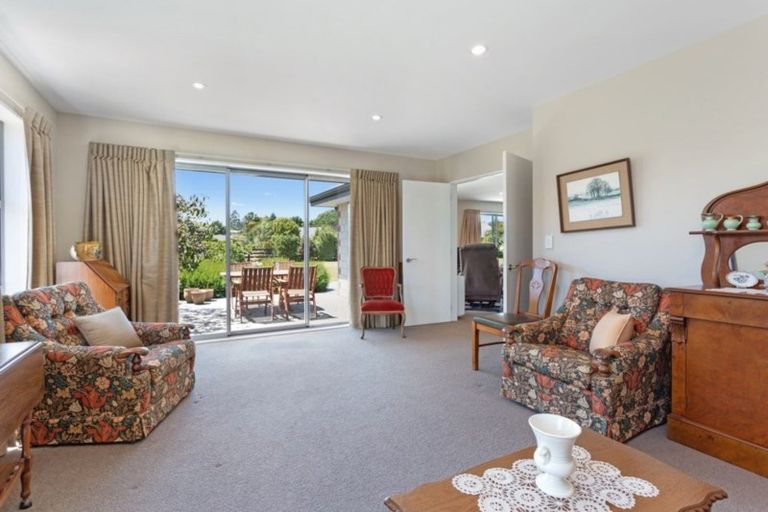 Photo of property in 11 Riverside Way, Amberley, 7410