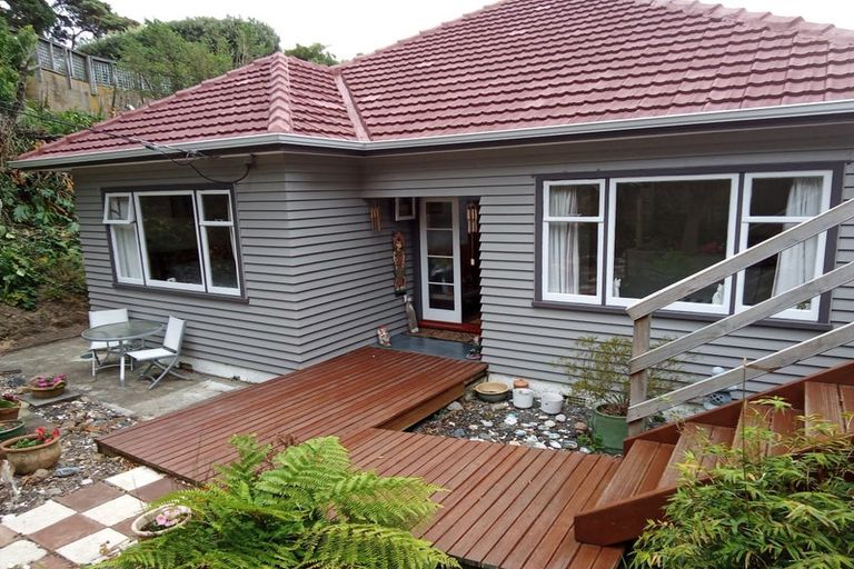 Photo of property in 94 Melbourne Road, Island Bay, Wellington, 6023