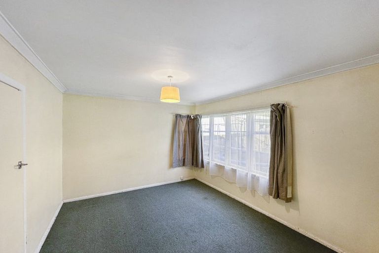 Photo of property in 8a Bledisloe Crescent, Wainuiomata, Lower Hutt, 5014