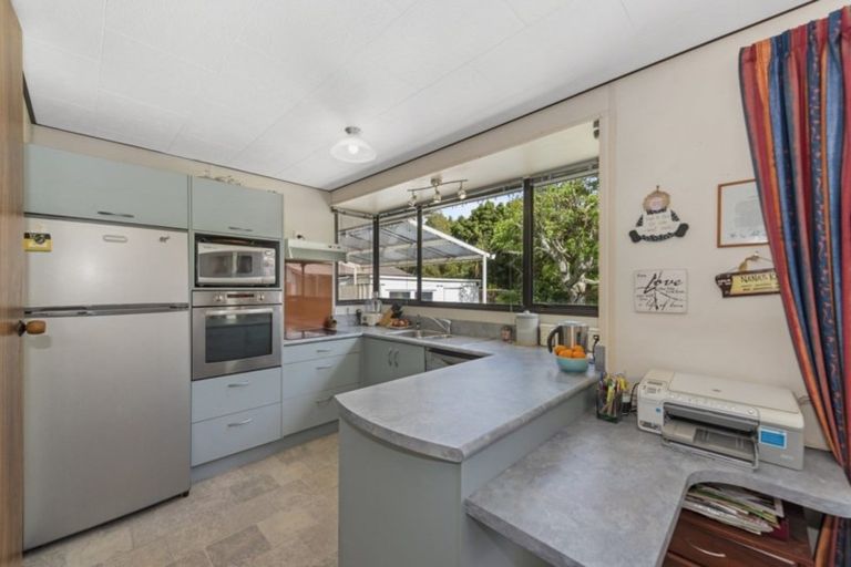 Photo of property in 16 Sequoia Place, Pukete, Hamilton, 3200
