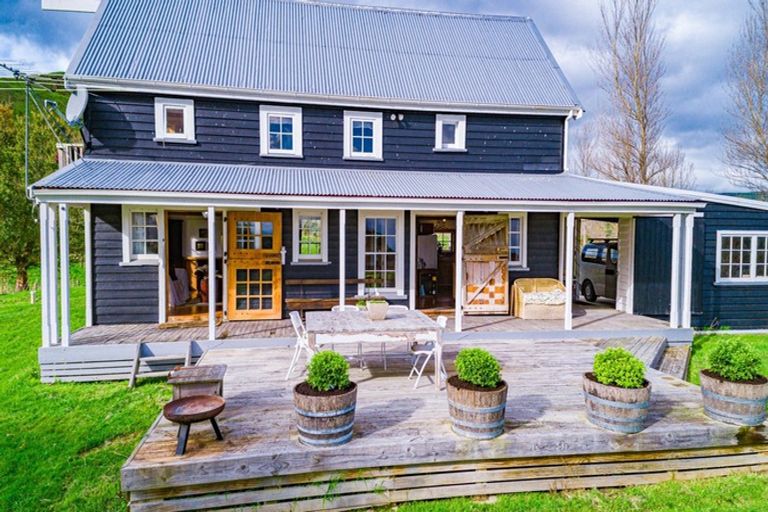 Photo of property in 387 Johns Way, Martinborough, Carterton, 5784