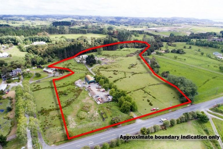 Photo of property in 202 Pine Valley Road, Dairy Flat, Silverdale, 0992