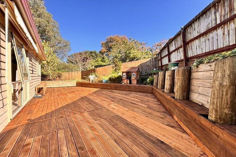Photo of property in 25 Les Marston Place, Pukekohe, 2120