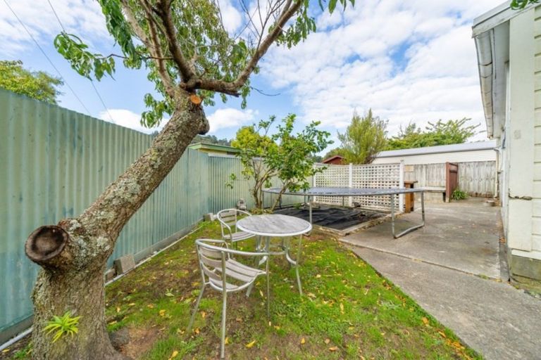 Photo of property in 43 Seddon Street, Wallaceville, Upper Hutt, 5018