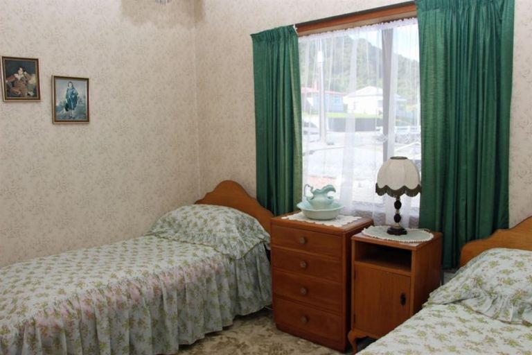 Photo of property in 140 Bright Street, Cobden, Greymouth, 7802