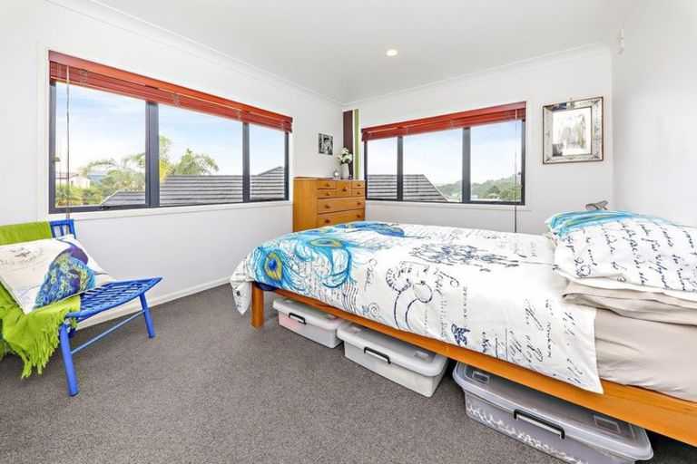 Photo of property in 12 Beirut Court, The Gardens, Auckland, 2105