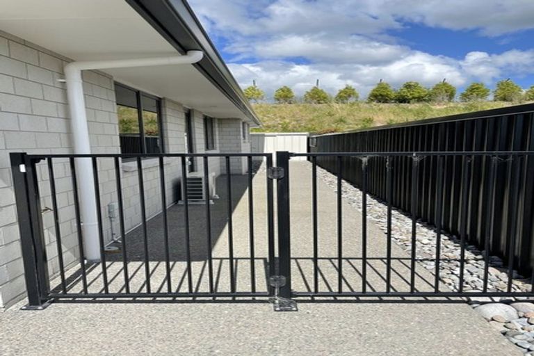 Photo of property in 25 Blacklock Road, Pyes Pa, Tauranga, 3112