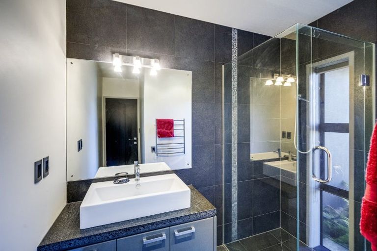 Photo of property in 17 Bourke Place, Havelock North, 4130