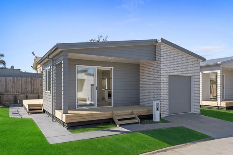 Photo of property in 63 Riley Crescent, Papamoa Beach, 3118