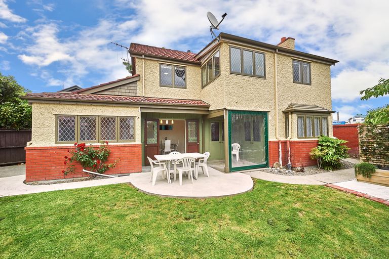 Photo of property in 1/22 Dahlia Street, Palmerston North, 4410