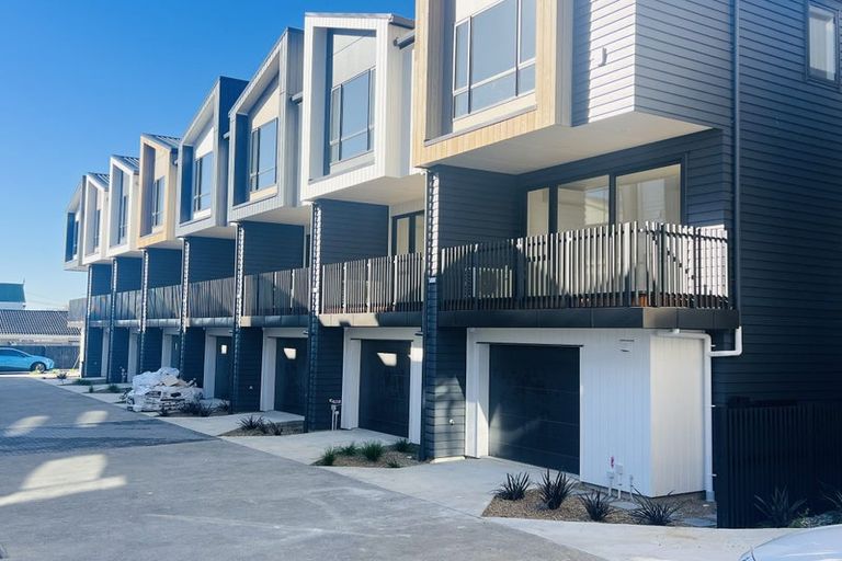 Photo of property in 106 Trafalgar Street, Waterloo, Lower Hutt, 5011