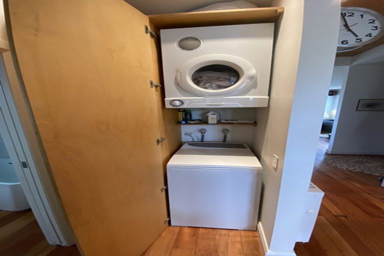 Photo of property in 241 The Esplanade, Petone, Lower Hutt, 5012