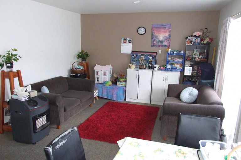 Photo of property in 16a Dowding Street, Melville, Hamilton, 3206