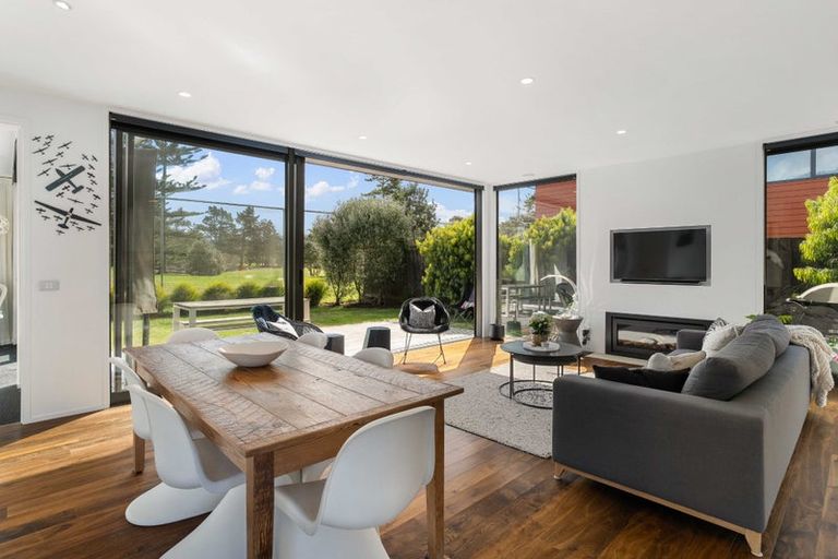 Photo of property in 33 Oceanair Drive, Pauanui, Hikuai, 3579