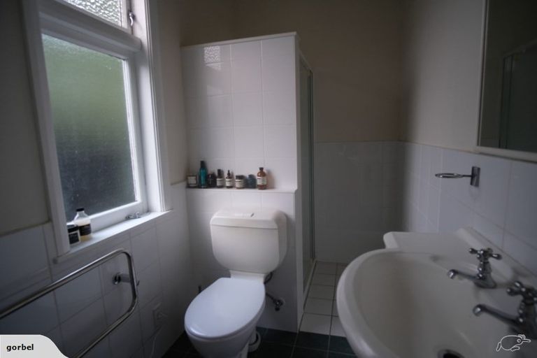 Photo of property in 14au5 Glenmore Street, Thorndon, Wellington, 6011