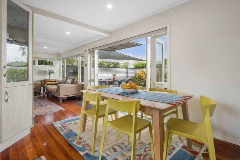 Photo of property in 27a Roretana Drive, Athenree, Katikati, 3177