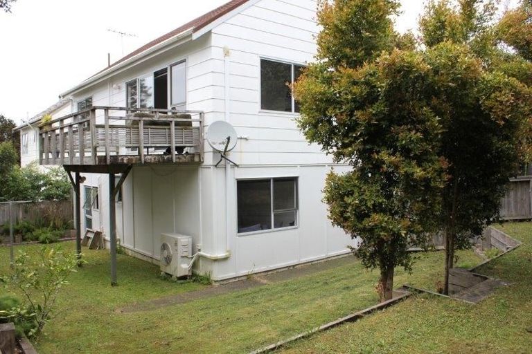 Photo of property in 1/104 Arran Road, Browns Bay, Auckland, 0630