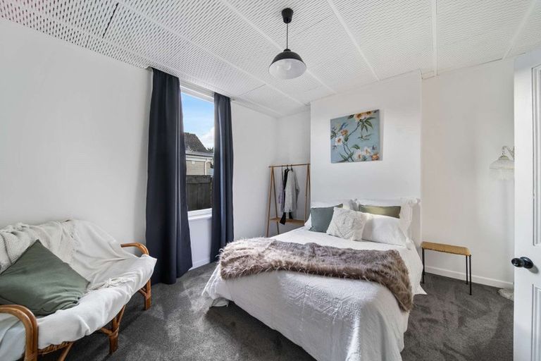 Photo of property in 64 Oxford Street, South Dunedin, Dunedin, 9012