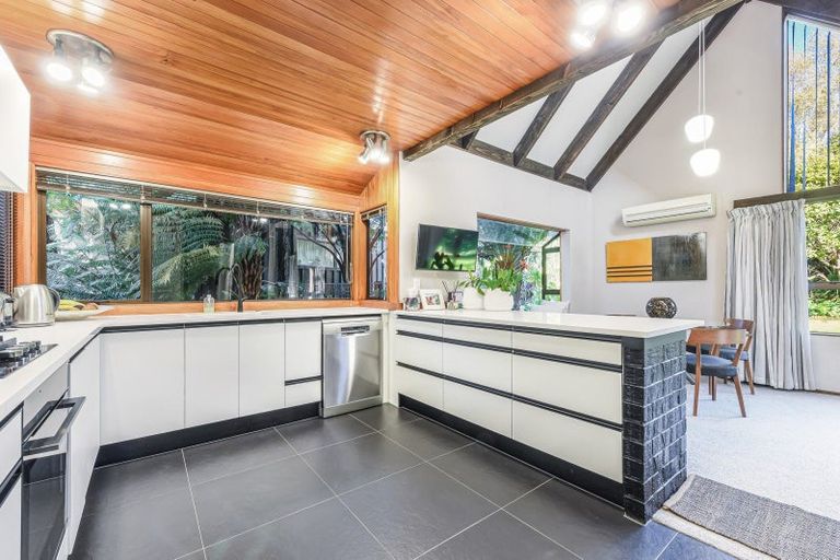 Photo of property in 6b Beach Road, Waikawa, Picton, 7220