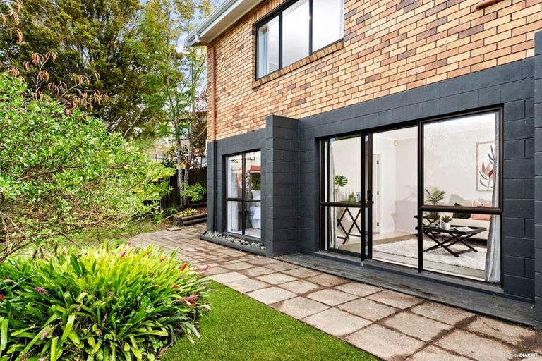 Photo of property in 170 Sturges Road, Henderson, Auckland, 0612