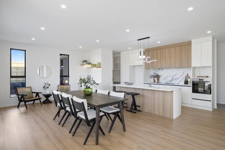 Photo of property in 32 Rongoa Maori Way, Pukekohe, 2120