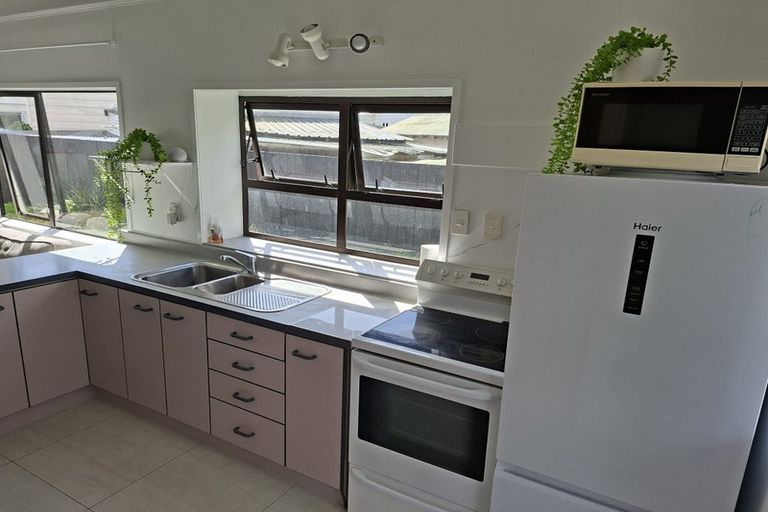 Photo of property in 3/24 Great South Road, Papakura, 2110