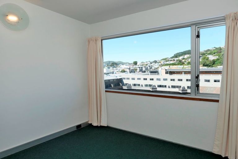 Photo of property in Qba Apartments, 4r/51 Webb Street, Mount Cook, Wellington, 6011