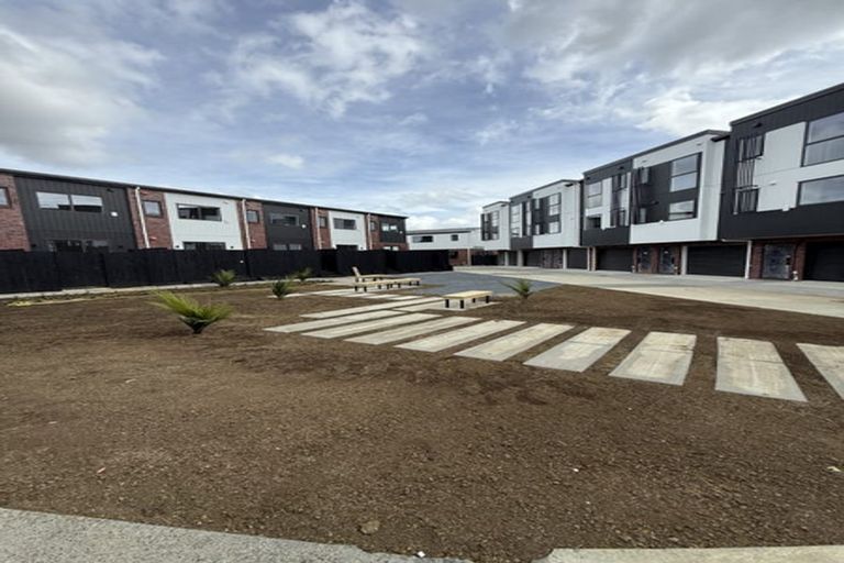 Photo of property in 6/800 Chapel Road, Northpark, Auckland, 2016