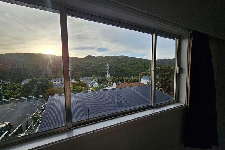 Photo of property in 264 Main Road, Tawa, Wellington, 5028