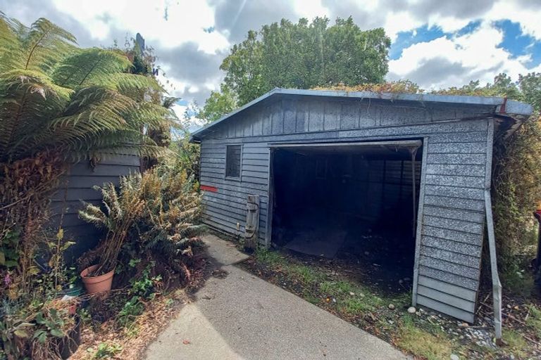 Photo of property in 14 Half Mile Road, Tuatapere, 9620