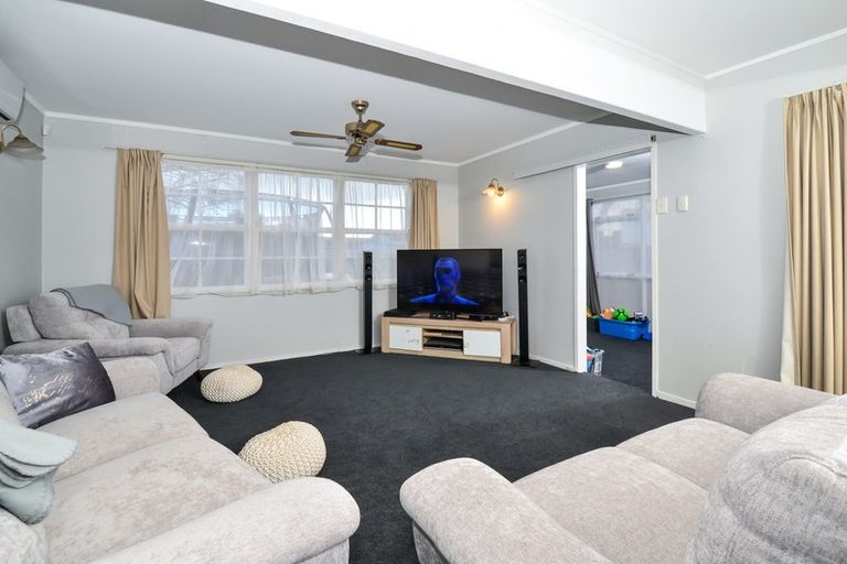 Photo of property in 1b Oak Avenue, Nawton, Hamilton, 3200