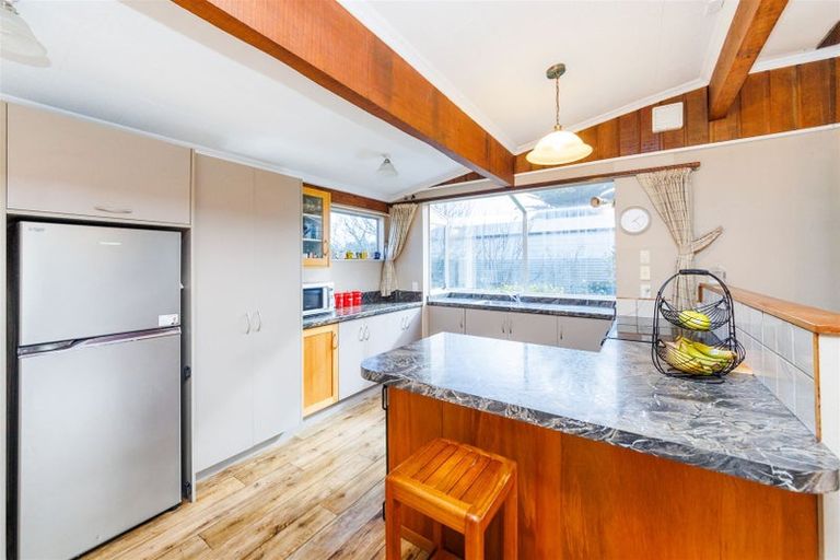 Photo of property in 20 Nuku Street, Tangimoana, 4822