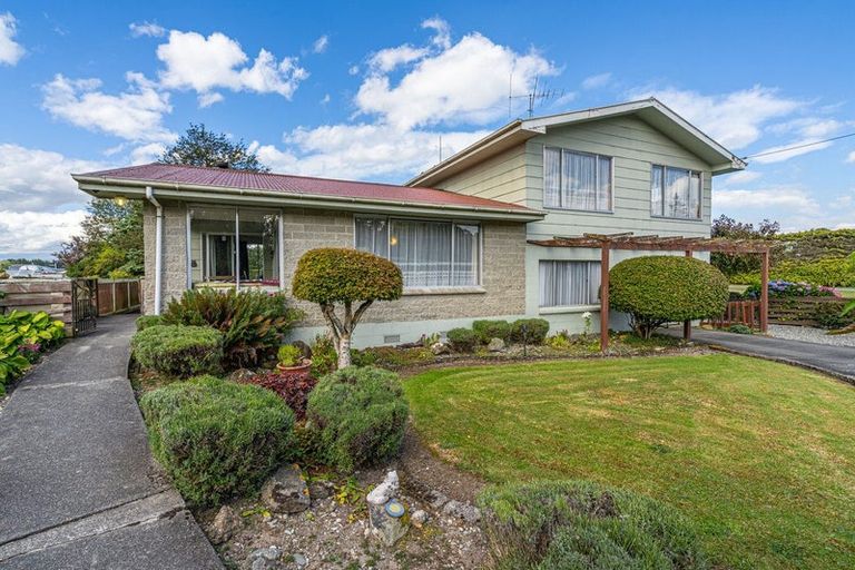 Photo of property in 28 Newcastle Street, Riversdale, 9776