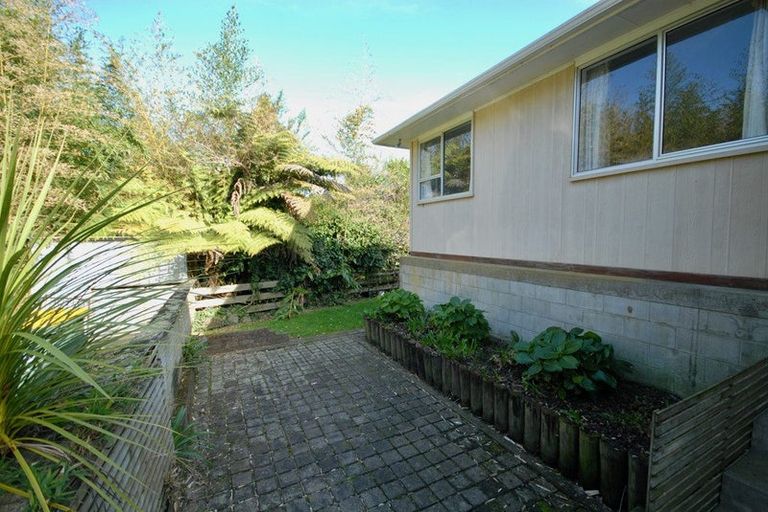Photo of property in 1/21 Sunburst Lane, Torbay, Auckland, 0630