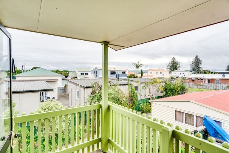 Photo of property in 2/150 Charles Street, Westshore, Napier, 4110