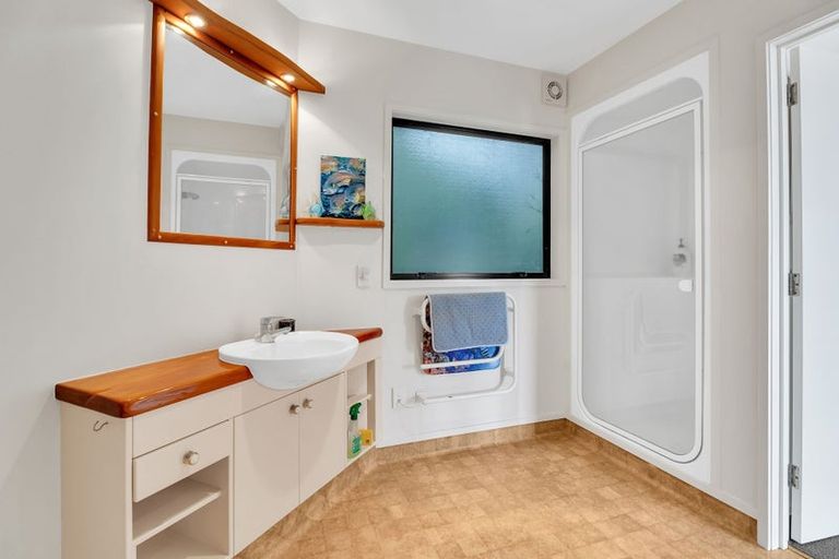 Photo of property in 52 Motuhoa Road, Tairua, 3508