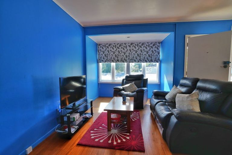 Photo of property in 42 Selwyn Crescent, Forrest Hill, Auckland, 0620