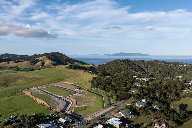 Photo of property in 55 Cullen Street, Mangawhai Heads, Mangawhai, 0505