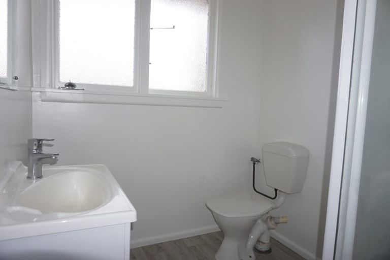 Photo of property in 2/46 Division Street, Riccarton, Christchurch, 8041