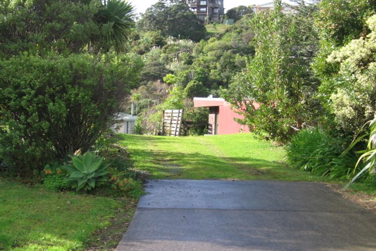 Photo of property in 37 Grand View Road, Leigh, 0985