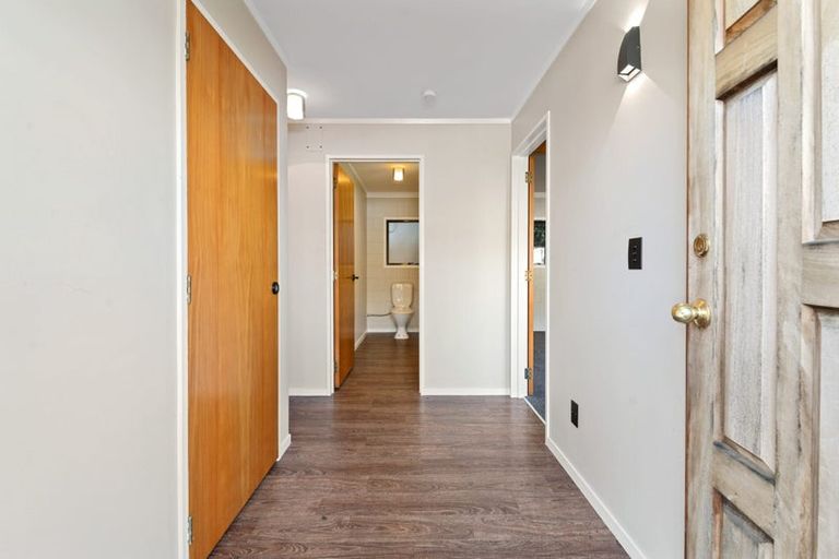 Photo of property in 33 Richmond Avenue, Richmond Heights, Taupo, 3330