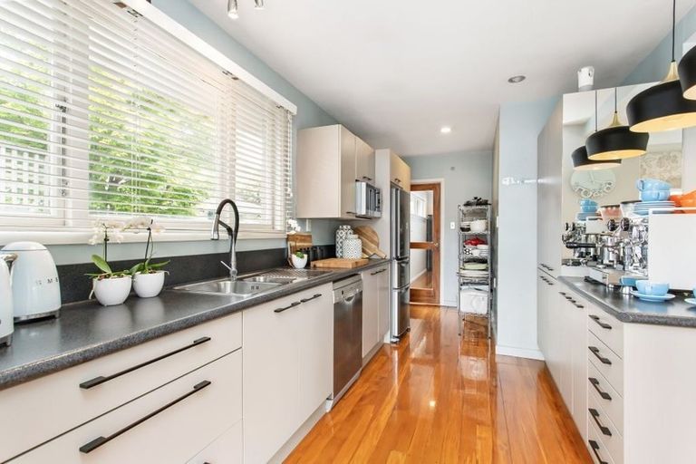 Photo of property in 2 Bullock Place, Ilam, Christchurch, 8041